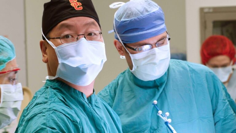 Faculty show off USC pride at work