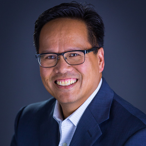 alvin alvarez headshot