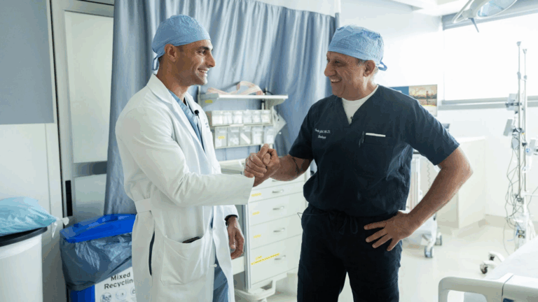 USC’s Inderbir Gill (right) and UCLA’s Nima Nassiri worked on a collaborative surgery that was the result of more than four years of research and preparation.